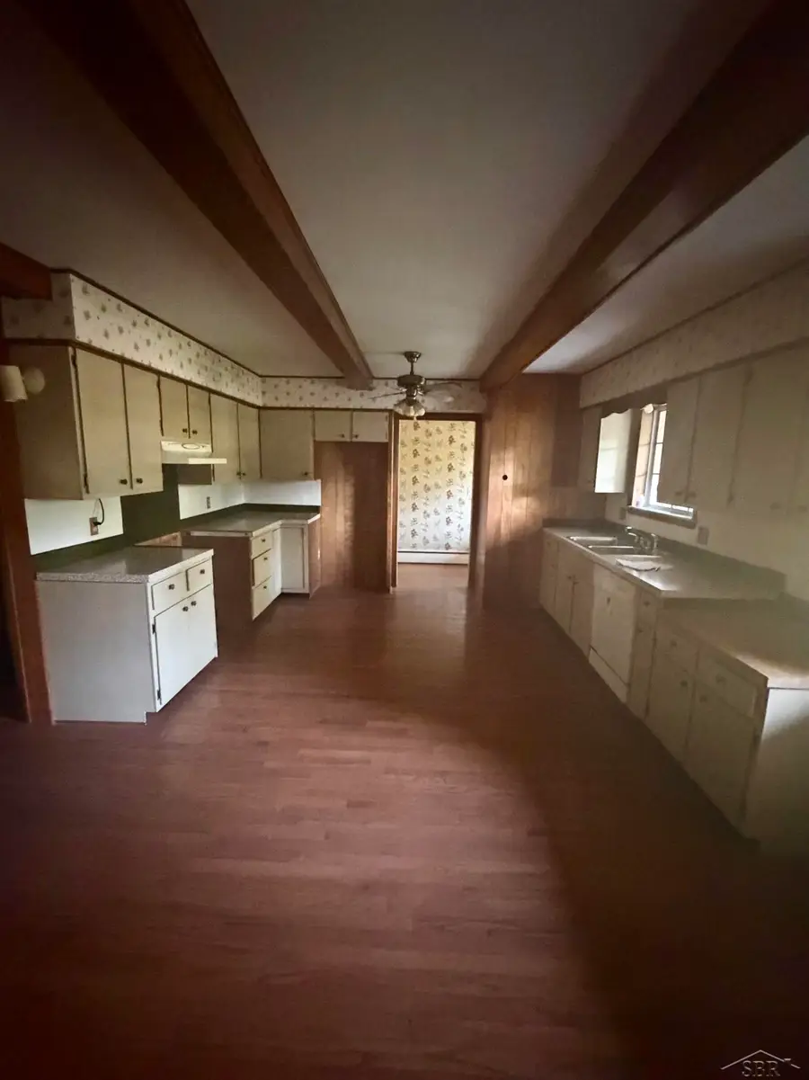 5930 Birchcrest DR, Saginaw, MI 48638 - #2