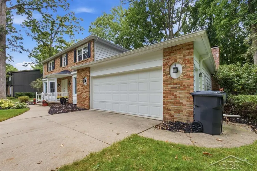 605 Harper LN, Midland, MI 48640 - #2