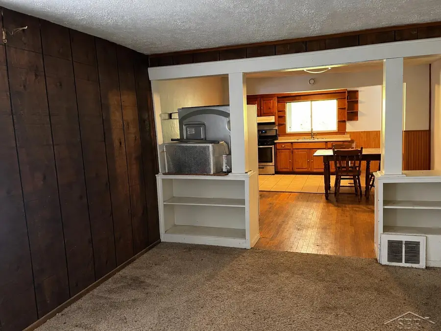 15009 Main ST, Buchanan, MI 49107 - #3