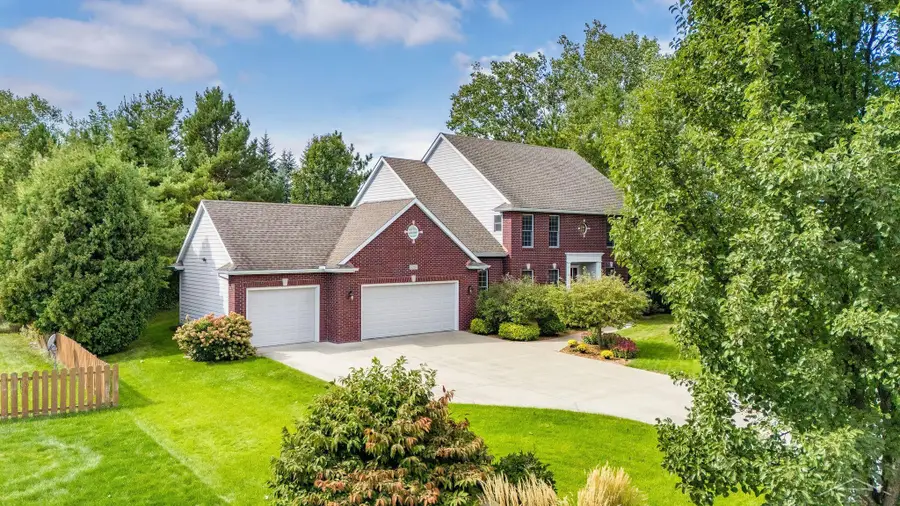 6203 Peachtree CIR, Midland, MI 48642 - #2