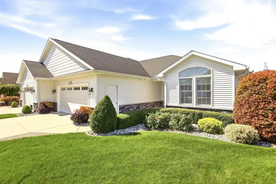 20 Hanover DR, Frankenmuth, MI 48734 - #2