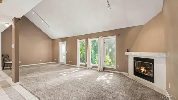 114 Vail ST, Midland, MI 48642