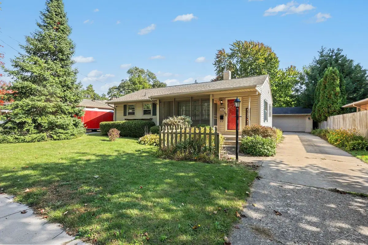 304 Reynick AVE, Saginaw, MI 48602 - #1