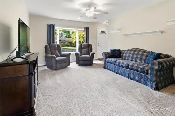 709 Coolidge DR, Midland, MI 48642