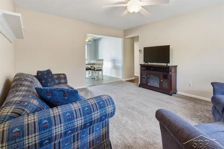 709 Coolidge DR, Midland, MI 48642 - #2