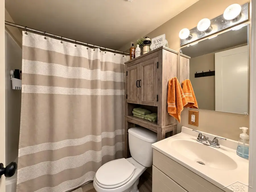 217 Arbury PL, Midland, MI 48640 - #3