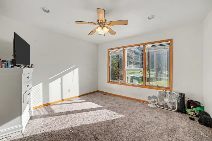 1453 Eagle Crest CT, Saginaw, MI 48609 - #3