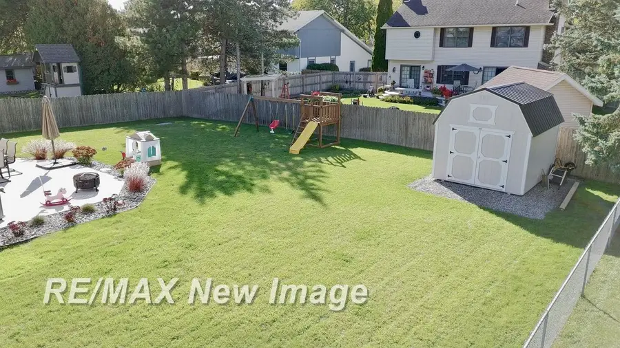 599 Plantation DR, Saginaw, MI 48638 - #2