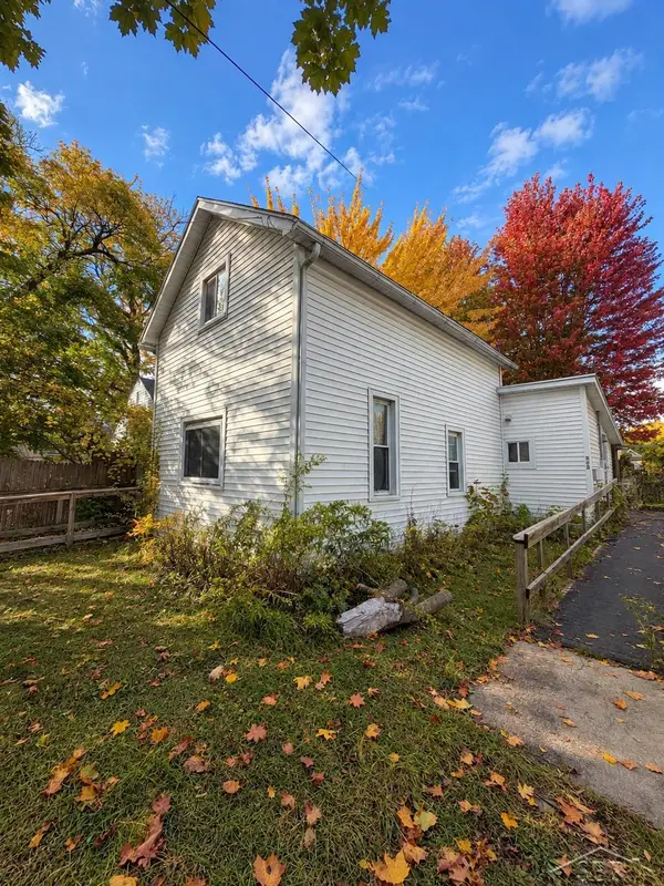 203 E Hart ST, BayCity, MI 48706