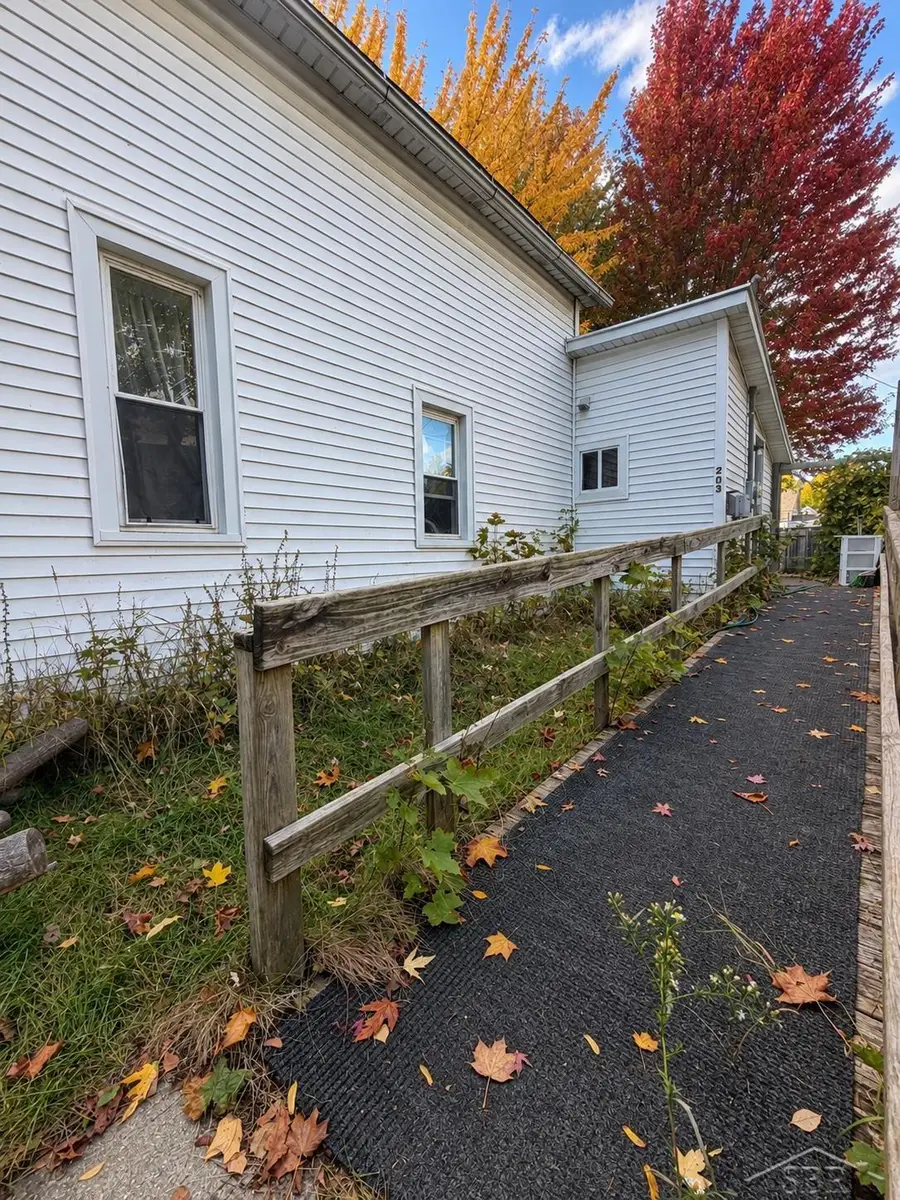 203 E Hart ST, Bay City, MI 48706 - #2