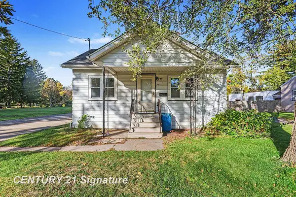 630 S Frost DR, Saginaw, MI 48638