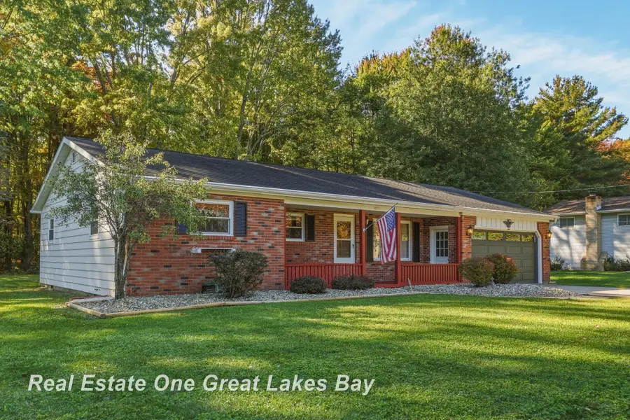 5716 Baker RD, Bridgeport, MI 48722 - #3