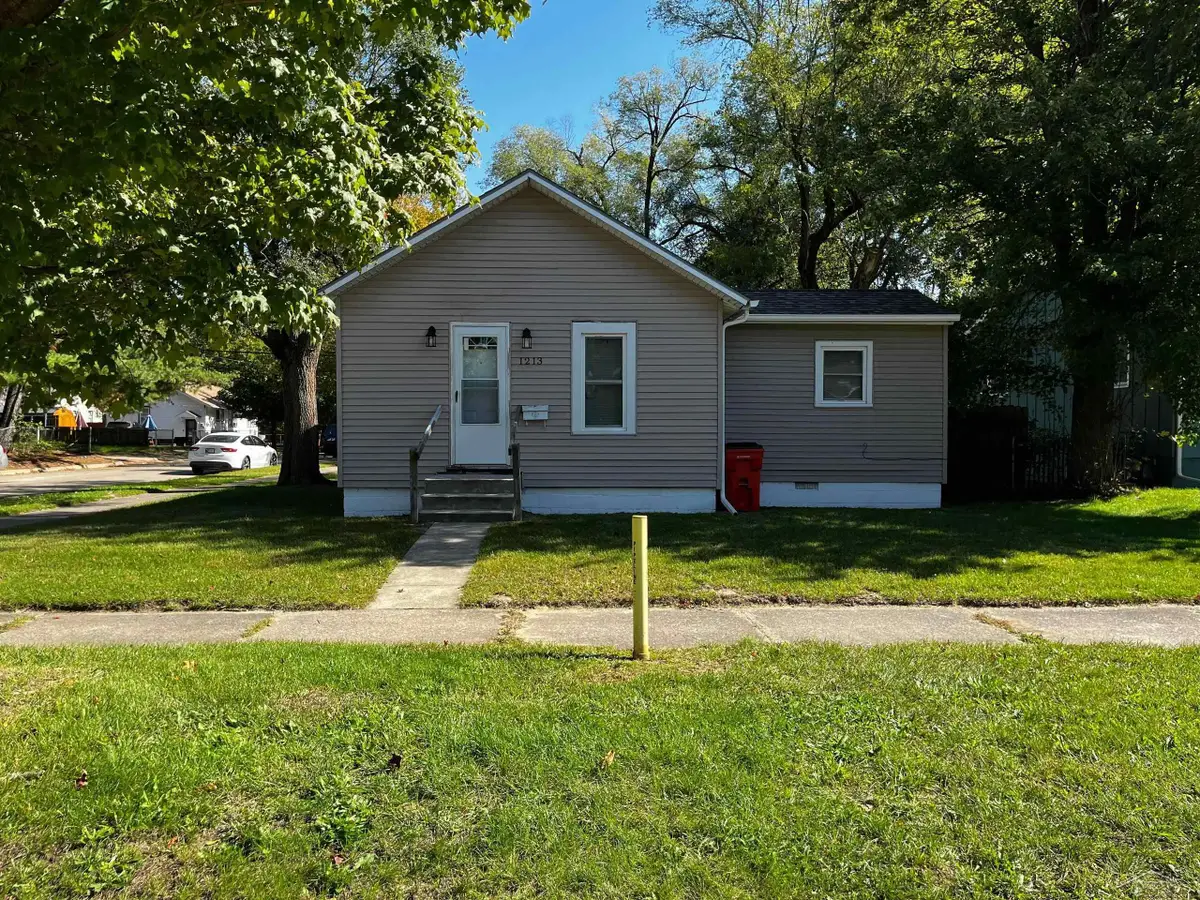 1213 Jennings AVE, Benton Harbor, MI 49022 - #1