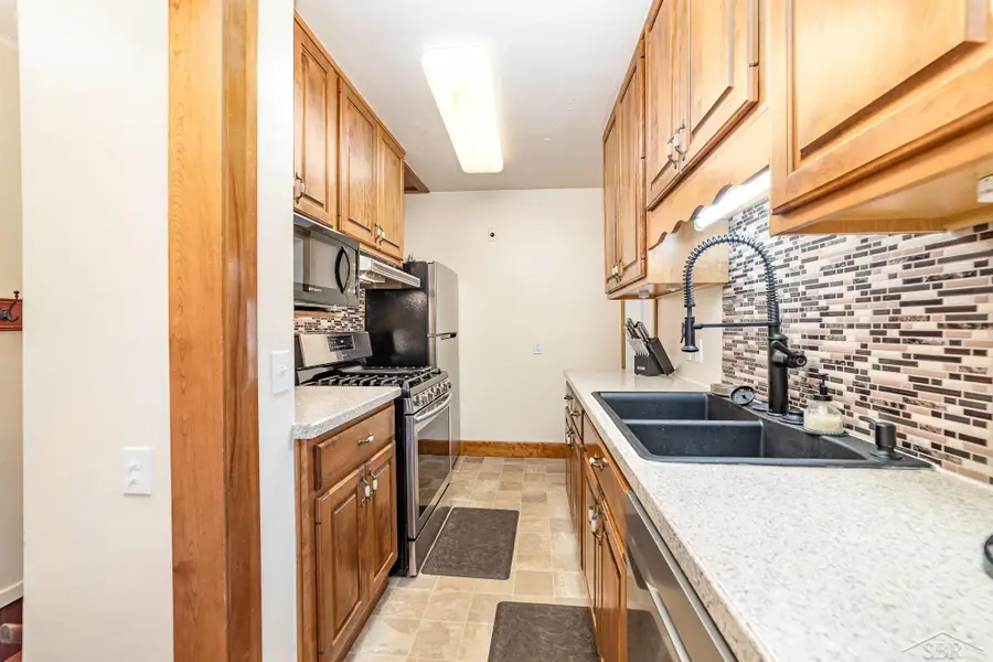 395 S Center RD, Saginaw, MI 48638 - #3