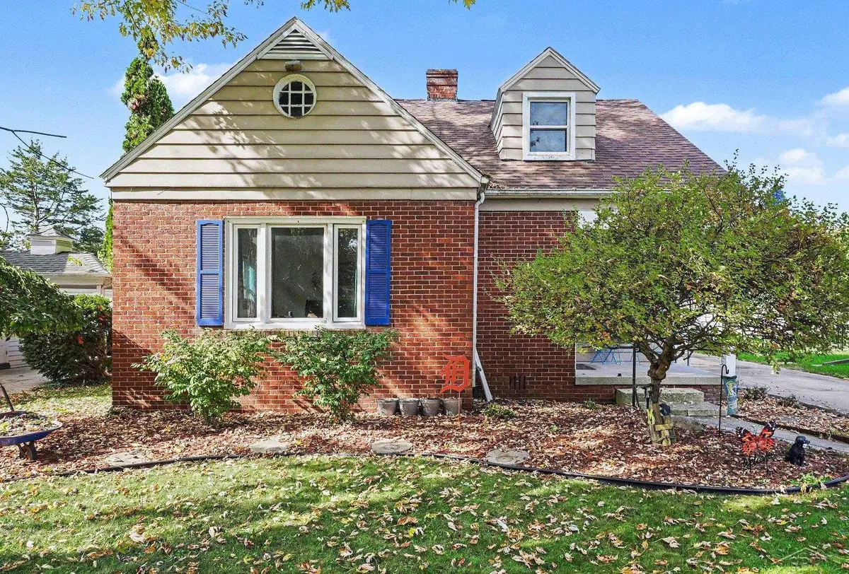 1919 Handley ST, Saginaw, MI 48602 - #1