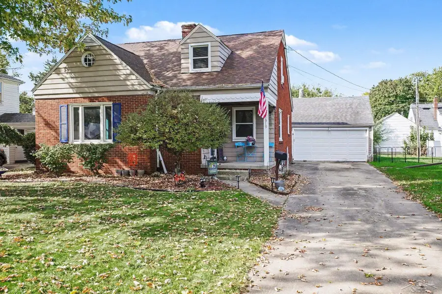 1919 Handley ST, Saginaw, MI 48602 - #2