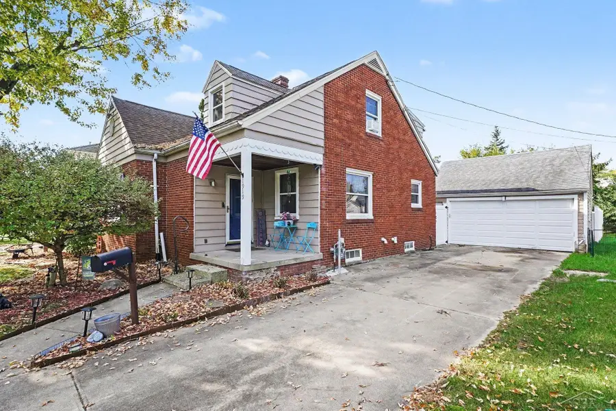 1919 Handley ST, Saginaw, MI 48602 - #3