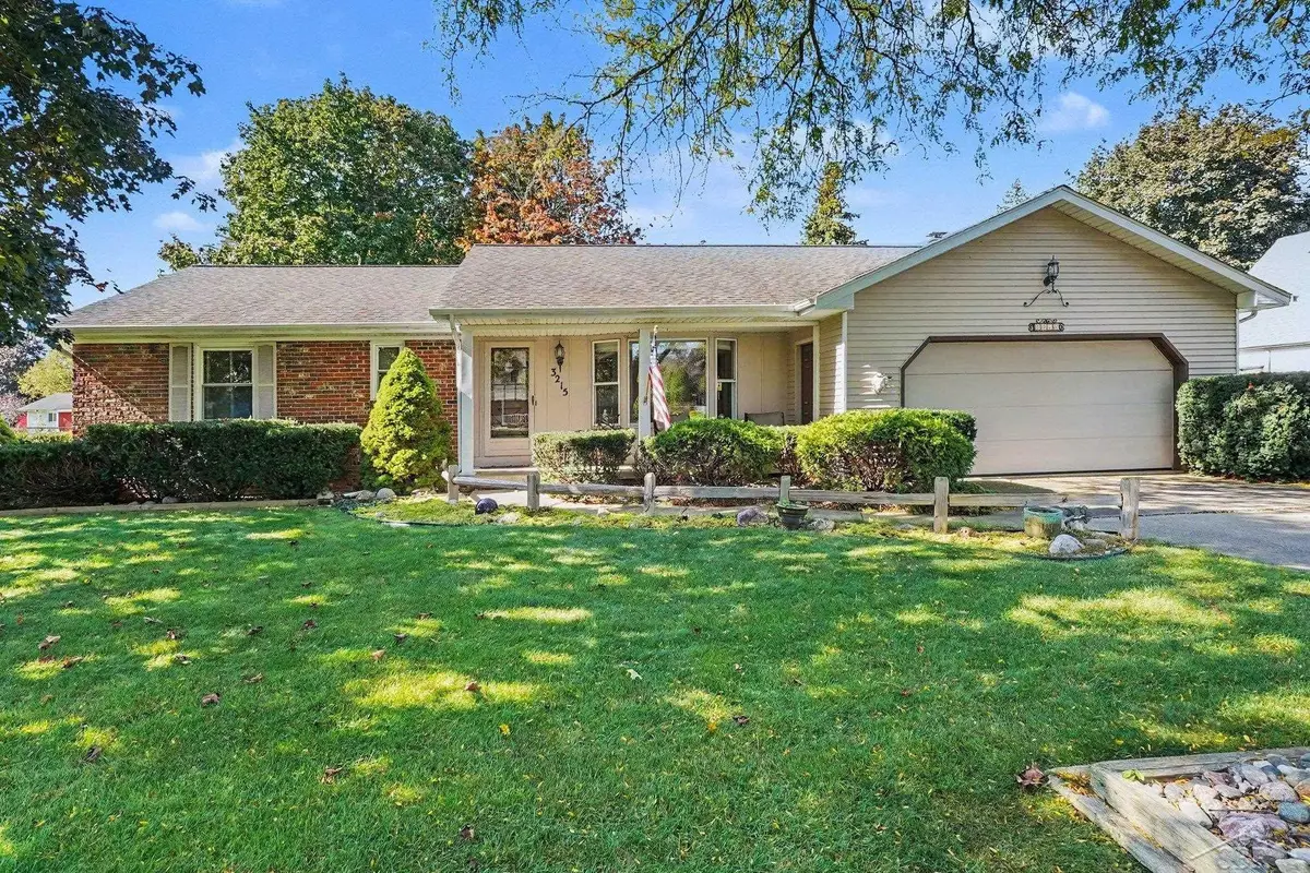 3215 Columbine DR, Saginaw, MI 48603 - #1