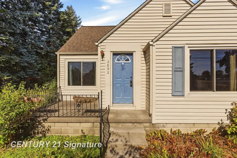2892 Shattuck RD, Saginaw, MI 48603 - #2