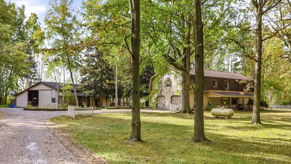 12751 Frost RD, Hemlock, MI 48626