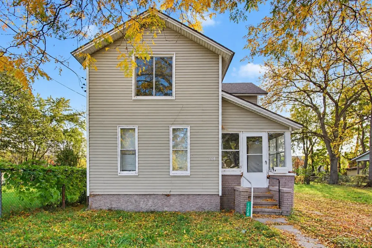 1328 N Edwards ST, Kalamazoo, MI 49007 - #1