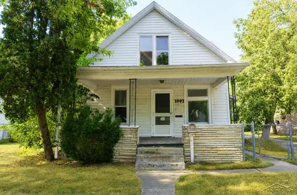 1007 webber ST, Saginaw, MI 48601