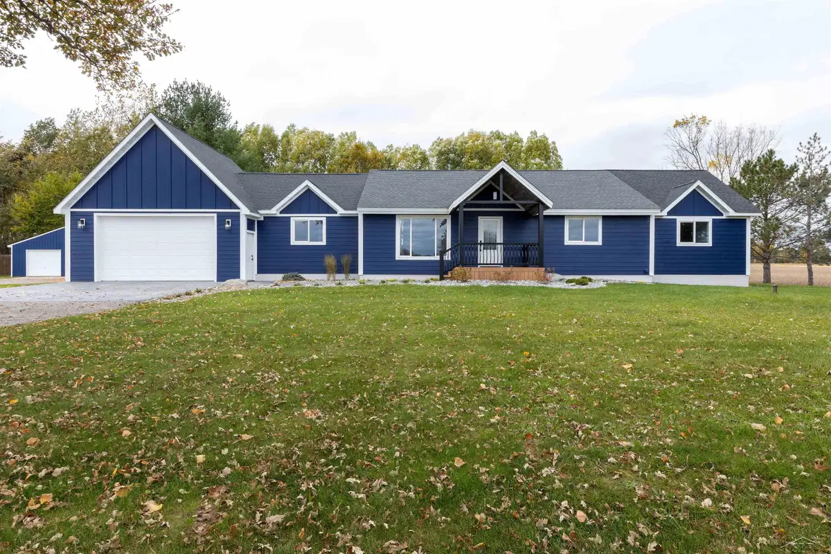 4086 S Schreiber RD, Hemlock, MI 48626 - #1