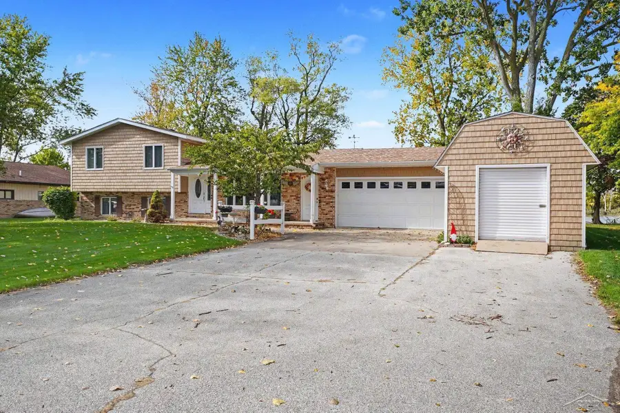 2898 E Evergreen DR, Frankenlust, MI 48706 - #3