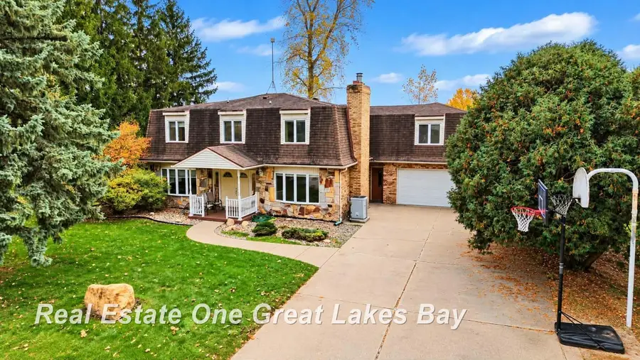 5775 N Graham RD, Freeland, MI 48623 - #3