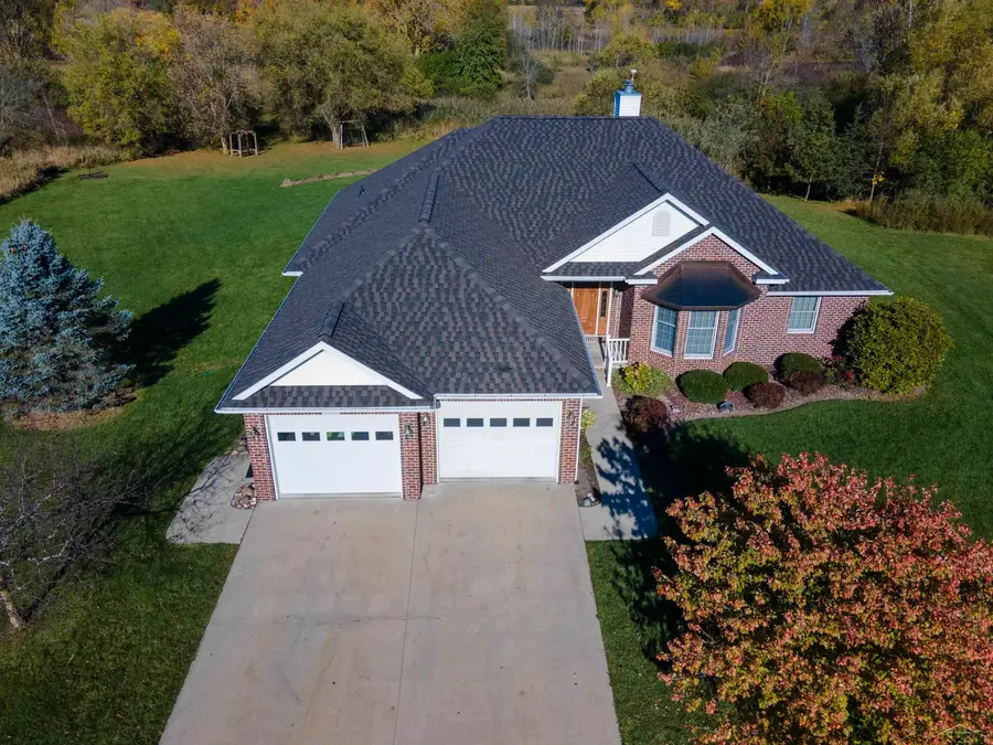 5832 N Braeburn ST, Saginaw, MI 48638 - #3