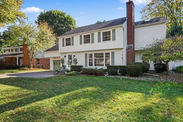 64 Davis, Saginaw, MI 48638