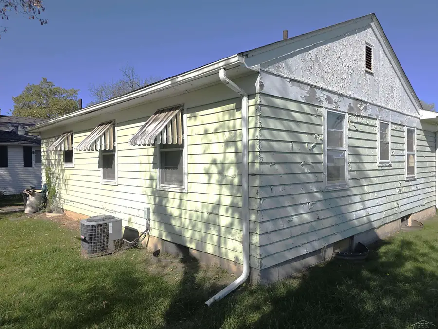 2336 Annesley ST, Saginaw, MI 48601 - #3