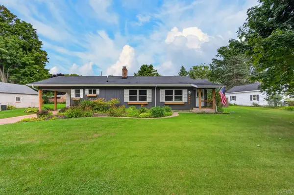 3820 Salem ST, Midland, MI 48642
