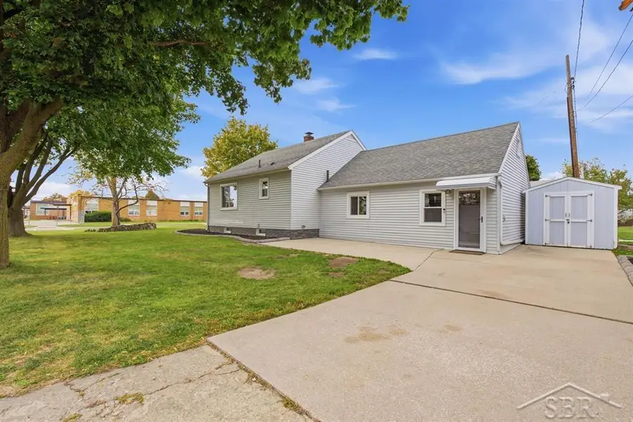 1913 S Jefferson ST, Bay City, MI 48708 - #3