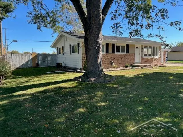 2164 Anderson RD, Saginaw, MI 48603 - #2