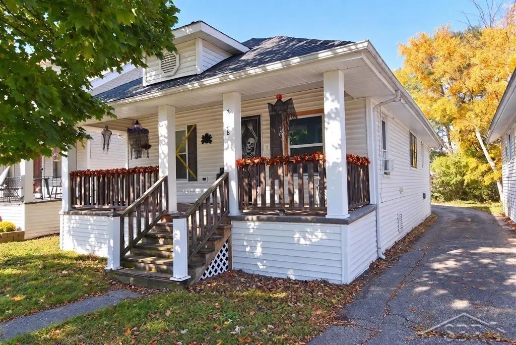 2126 W Genesee AVE, Saginaw, MI 48602 - #1