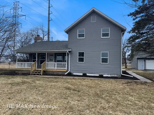 3874 E Kent RD, Freeland, MI 48623