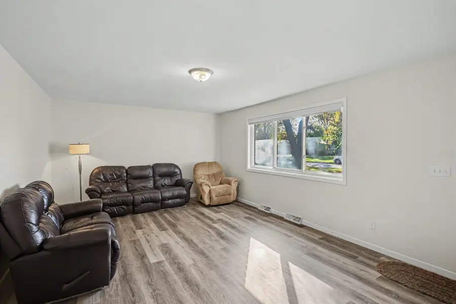 2934 Whitfield DR, Saginaw, MI 48603 - #2