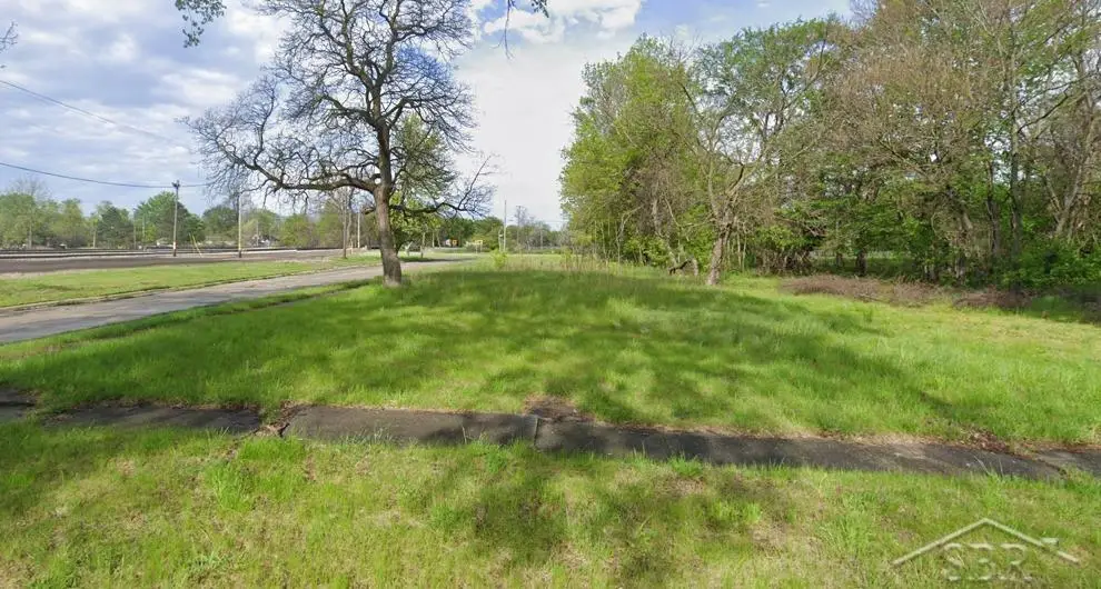 811 N 7th ST, Saginaw, MI 48601 - #1
