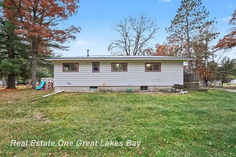 1577 Michael DR, Alger, MI 48610 - #2