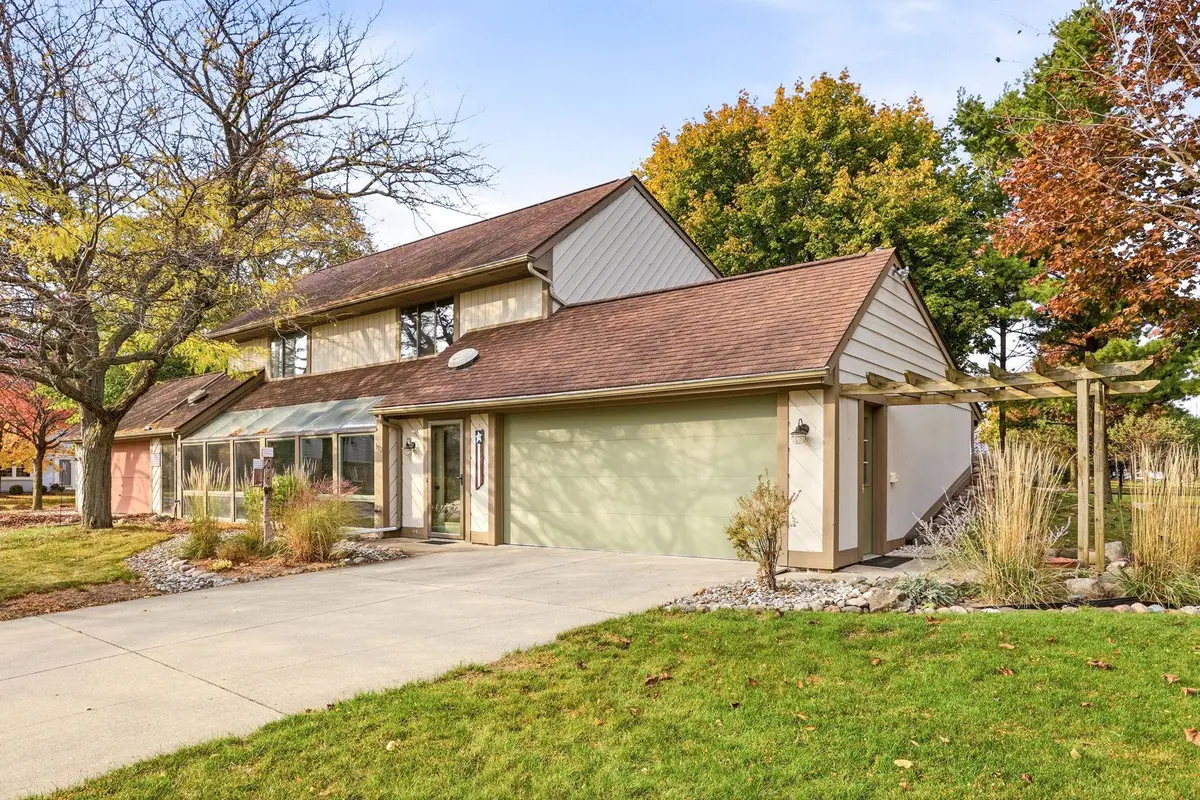 380 W Schleier, Frankenmuth, MI 48734 - #1