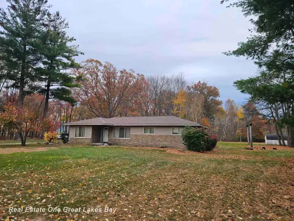 2801 W Birch Run RD, Burt, MI 48417