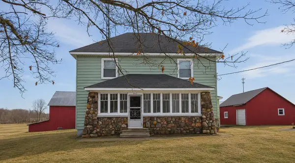 141 S Snow Prairie Road, Coldwater, MI 49036