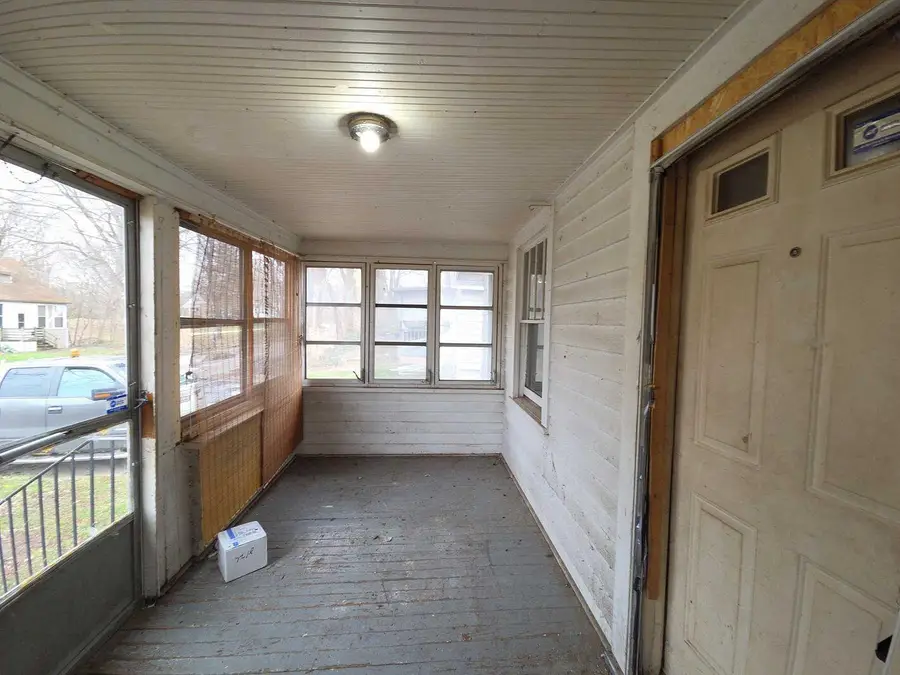 11 Cornwell Street, Brownlee Park, MI 49014 - #3