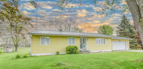305 Ridge Road, Quincy, MI 49082