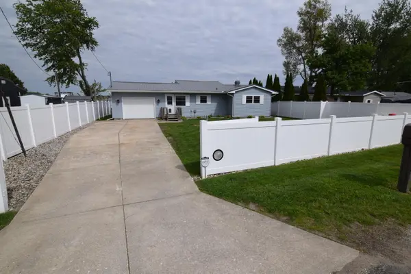 912 West Shore Road, Bronson, MI 49028