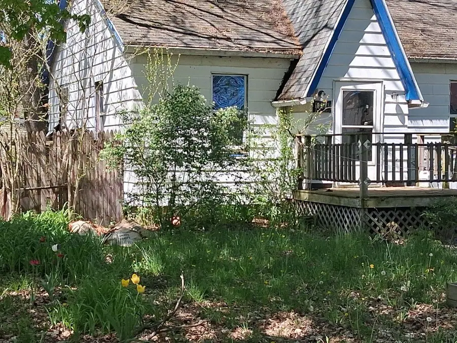 1354 Hurd Avenue, Fair Plain, MI 49022 - #3