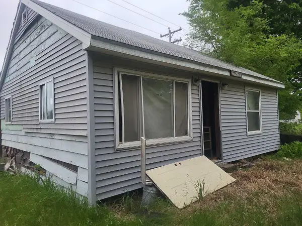 5971 Baseline Road, GrandJunction, MI 49056