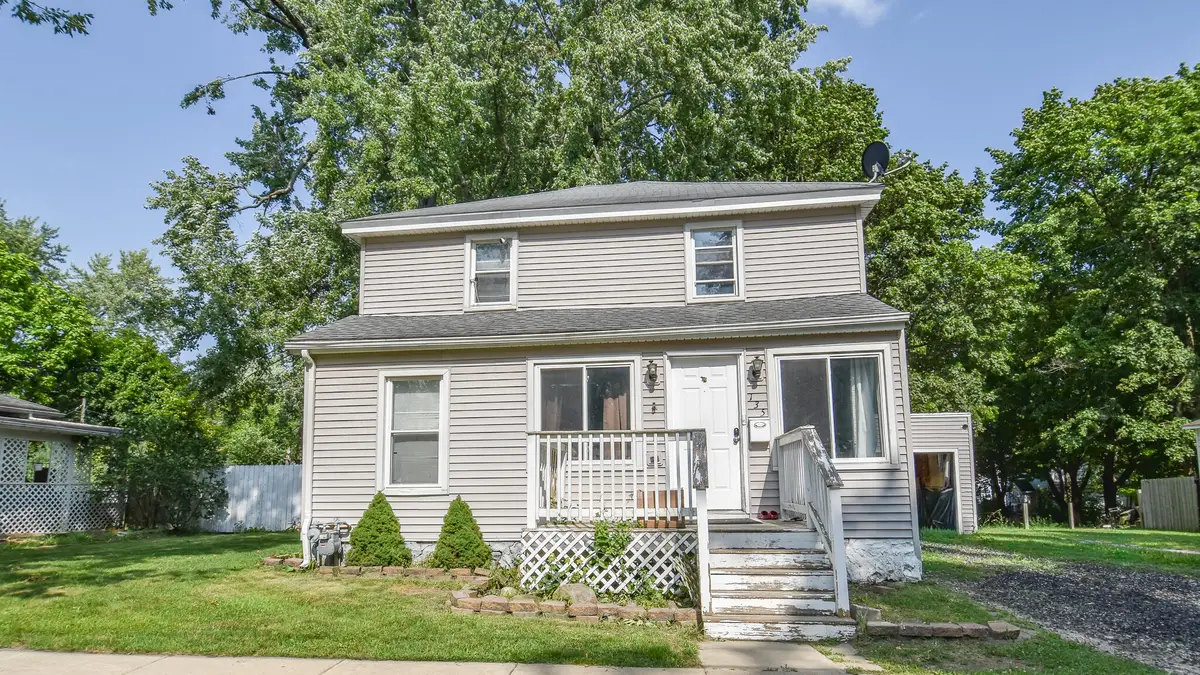 135 S Manning Street, Hillsdale, MI 49242 - #1