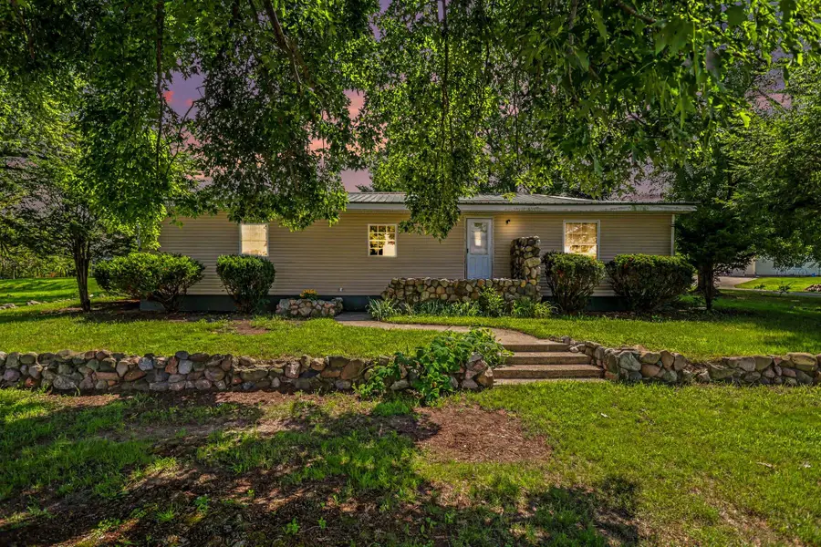 953 Weaver Road, Bronson, MI 49028 - #2